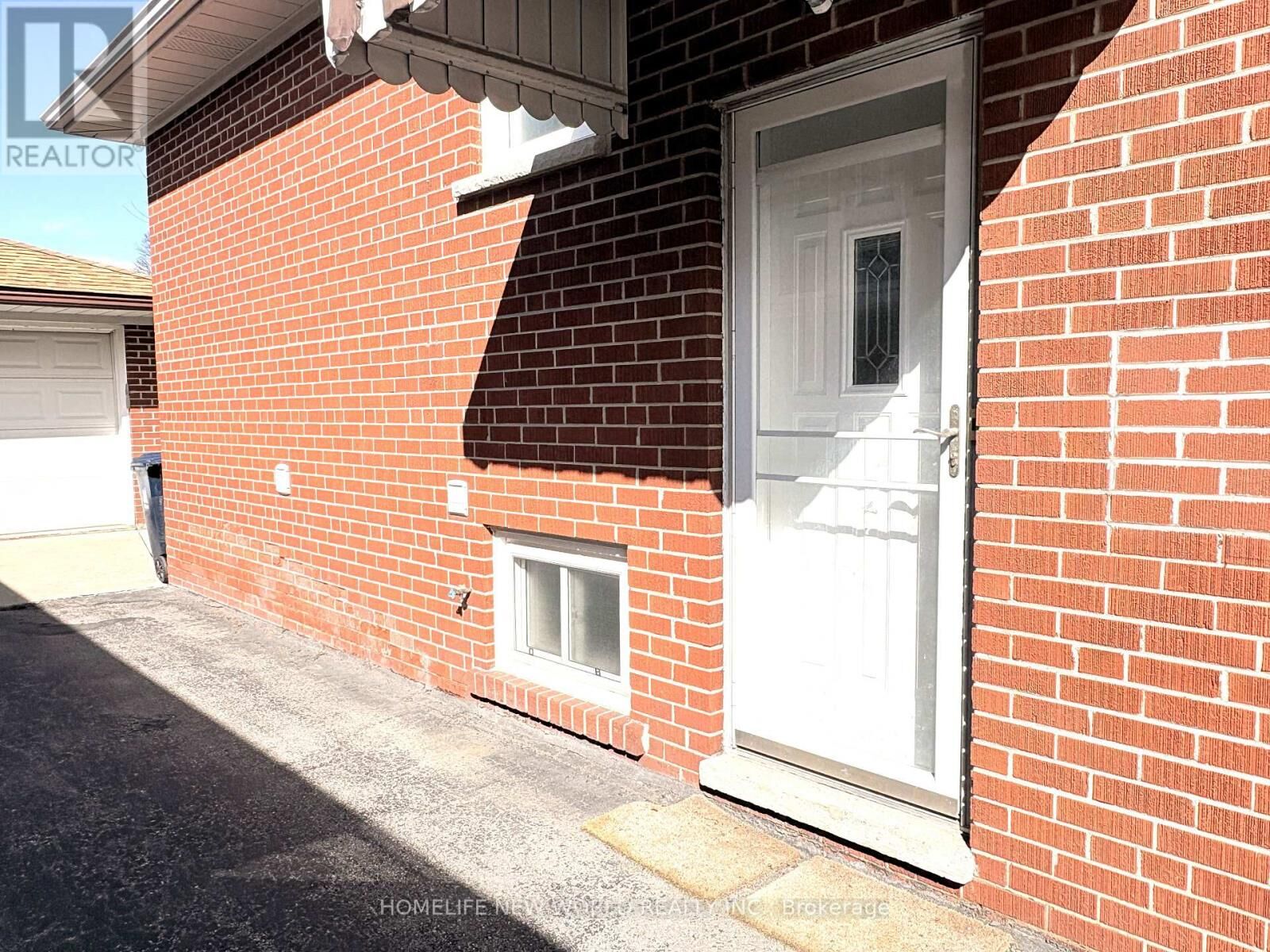 Property Photo: 98 Newton Drive Basement ON M2M 2N1