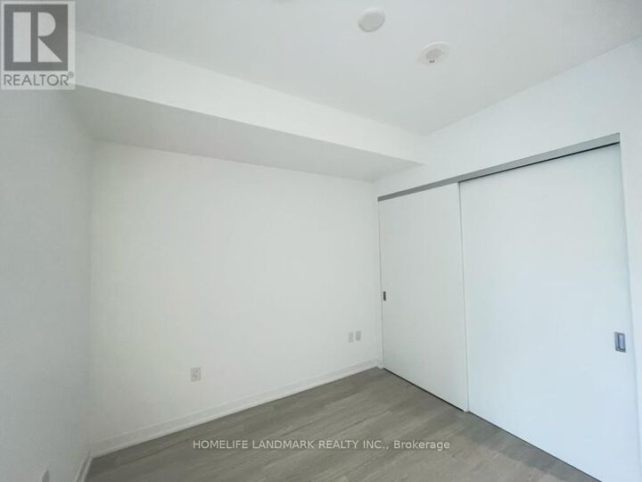 Property Photo: 195 McCaul Street 219 ON M5T 0E5