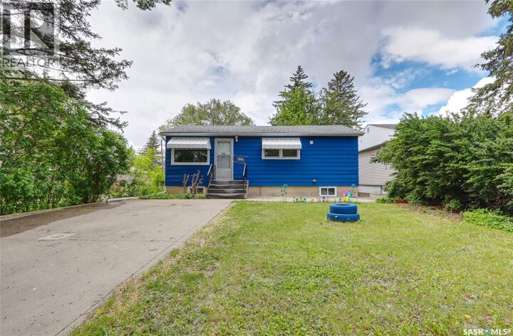 Photo de la propriété:  426 Robinson Street  SK S4R 3R4 
