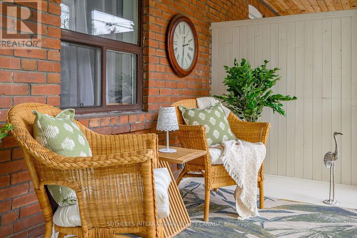 Property Photo:  2 Winston Avenue  ON M1N 1W3 