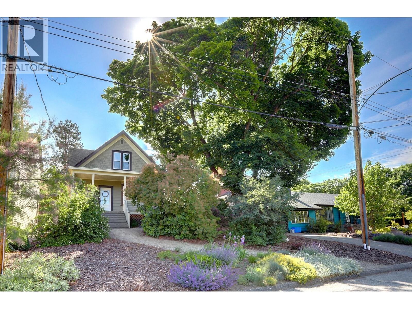 Property Photo:  2503 24 Street  BC V1T 4M8 