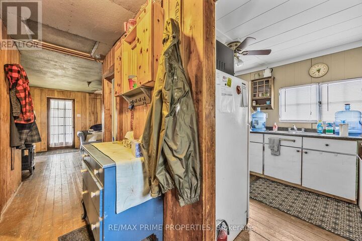Property Photo:  1947 Woods Bay Road  ON L3V 6H3 