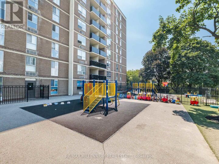 Property Photo: 2825 Islington Avenue #603 ON M9L 2K1