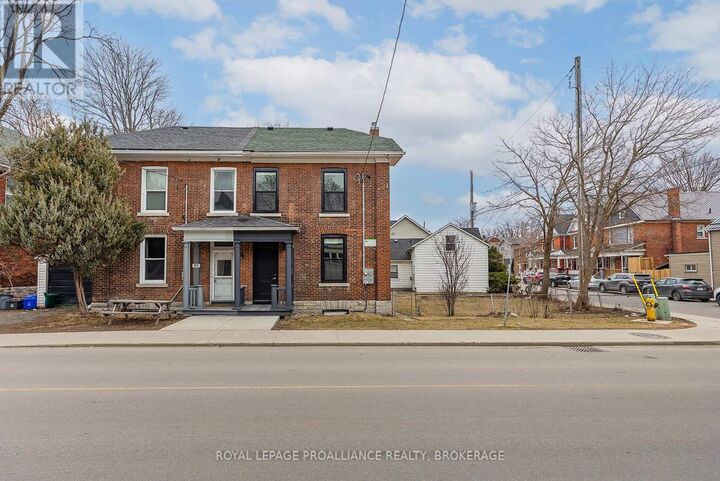 Property Photo:  93 Division Street  ON K7L 3M2 