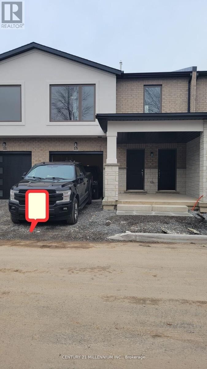Property Photo:  15 Alayche Trail  ON L3C 0J7 