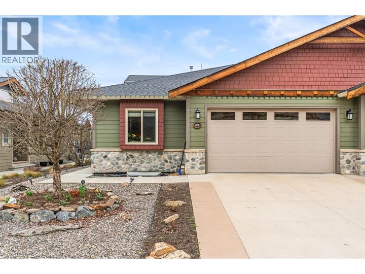 Property Photo: 2444 York Avenue 32 BC V4Y 0Y3