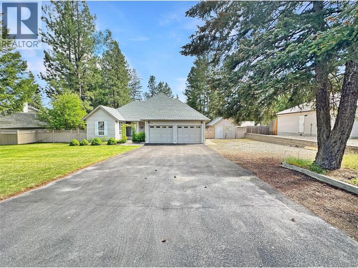 Property Photo:  113 Deerview Crescent  BC V0X 1W0 