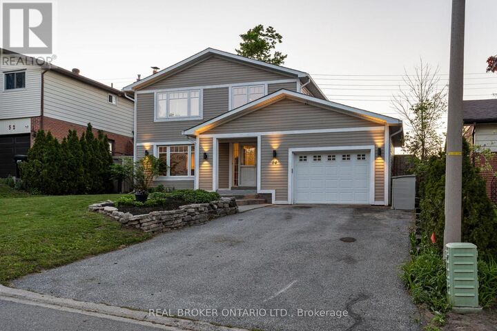Photo de la propriété:  54 Farmingdale Crescent  ON L4M 5E5 