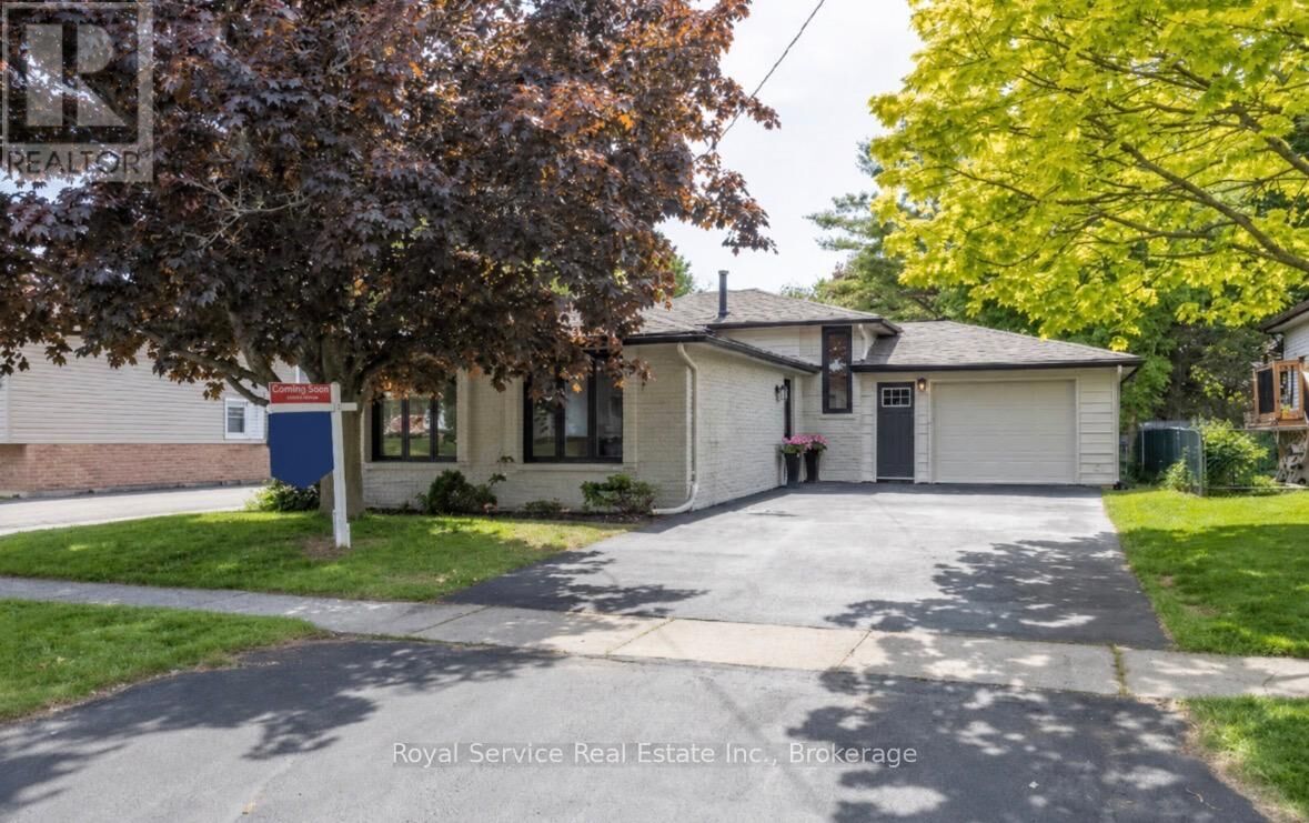 Property Photo: 567 Daintry Crescent ON K9A 4X9