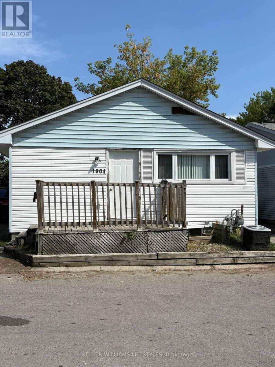 Property Photo:  1904 Culver Drive  ON N5V 3K6 