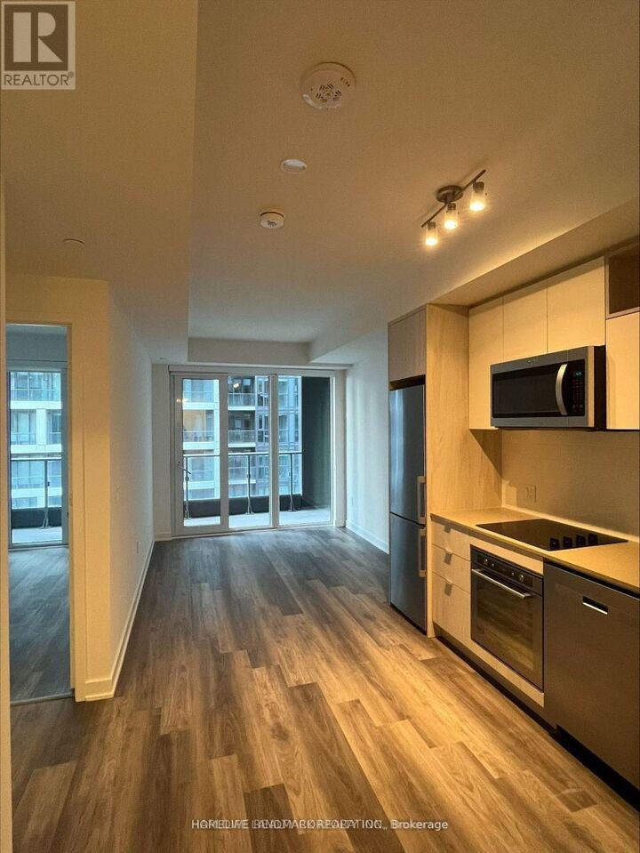 Property Photo: 60 Princess Street 832 ON M5A 2C7