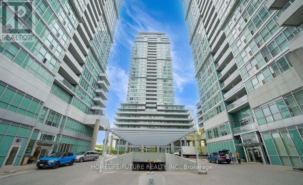 Property Photo:  60 Town Centre Court 306  ON M1P 0B1 