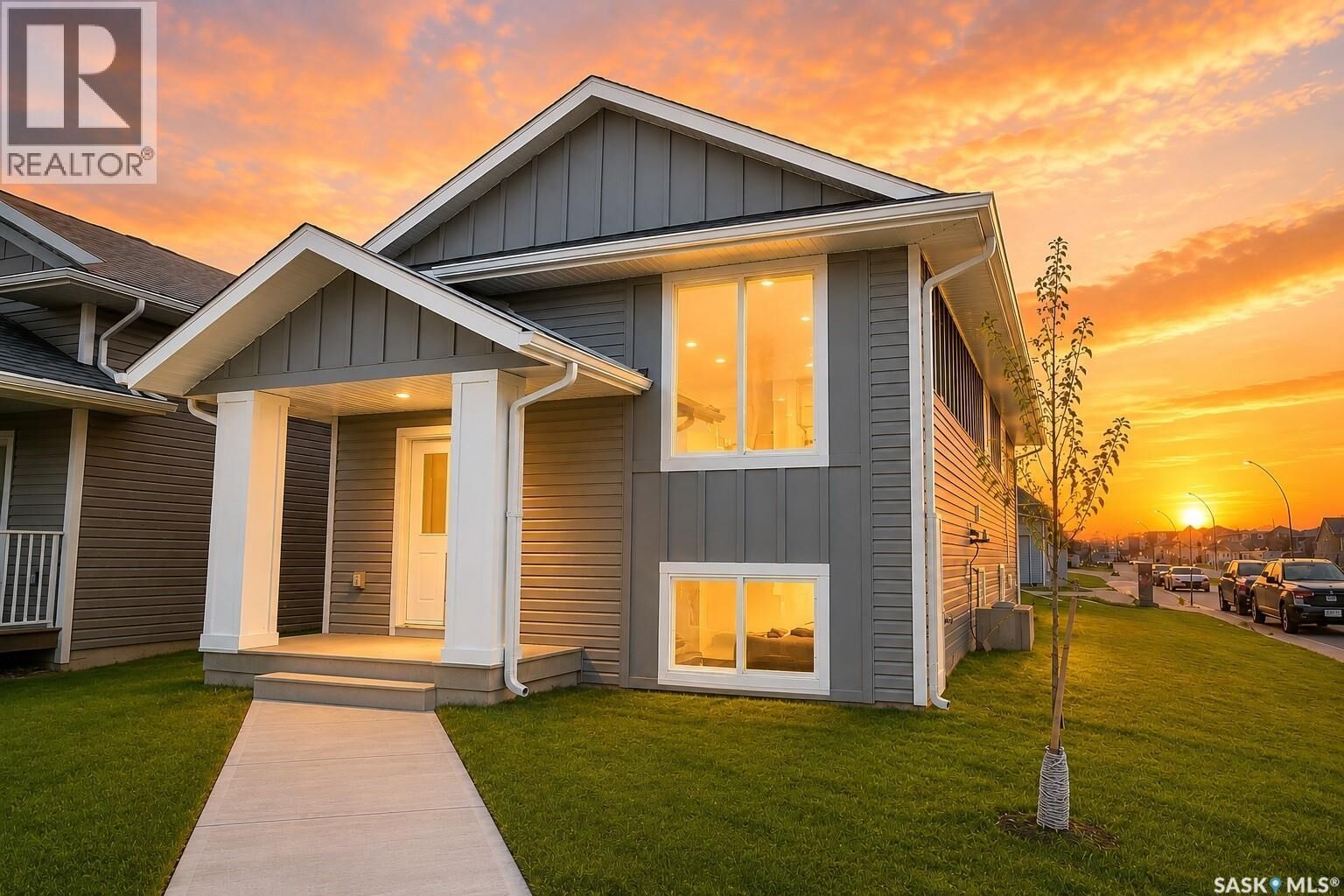Property Photo:  370 Stehwien Street  SK S7W 1M9 