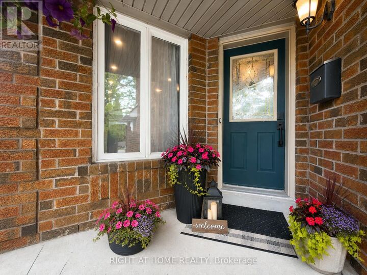 Property Photo: 93 Townley Crescent ON L6Z 4T1
