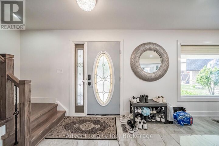 Property Photo:  95 Pringle Avenue  ON L3P 3L4 