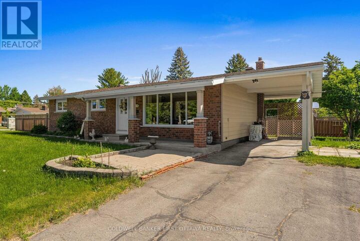 Property Photo: 49 Higwood Drive ON K2E 5K9