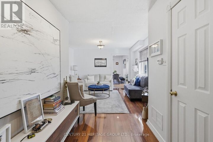 Property Photo:  8 Caruso Drive  ON L6Y 5B1 