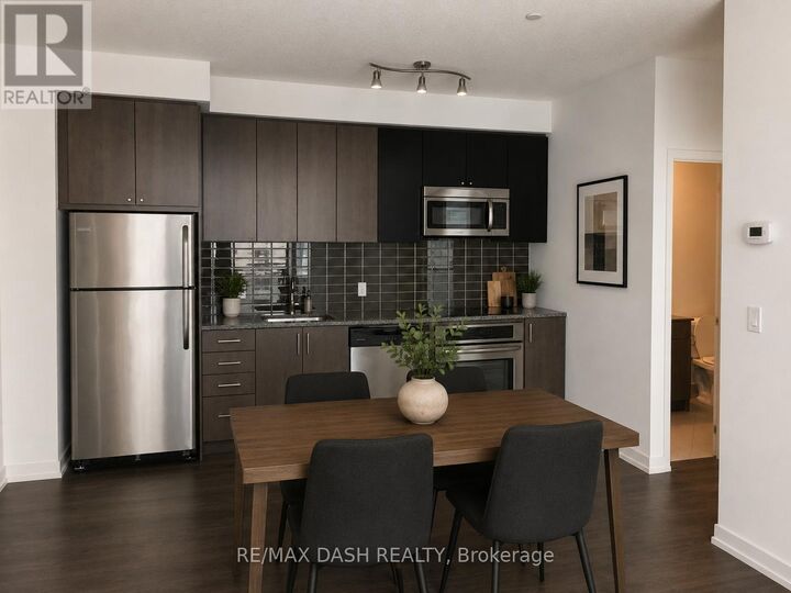 Property Photo:  89 Dunfield Avenue  ON M4S 0A4 