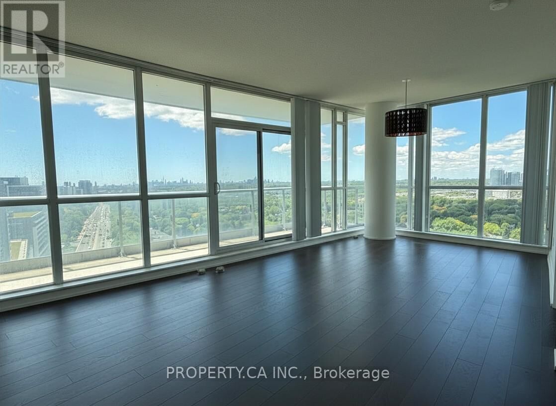 Property Photo:  66 Forest Manor Road 1412  ON M2J 0B7 