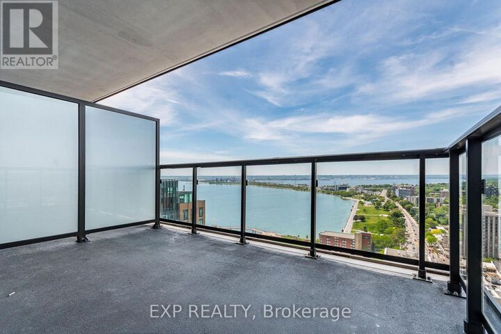 Photo de la propriété:  2075 Lakeshore Road 2507  ON L7R 1E2 