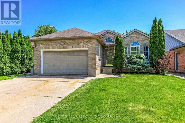 Property Photo:  10 Steeplechase Court  ON N5R 6H4 