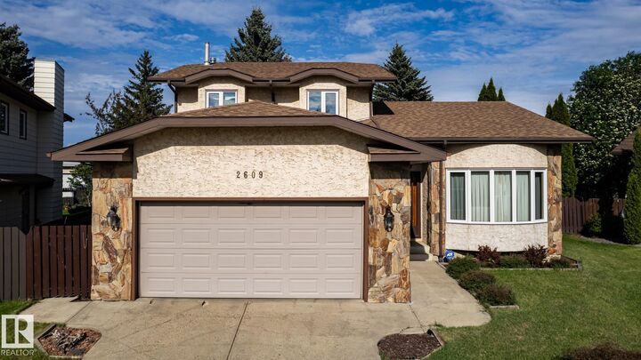 Property Photo:  2609 49 Street NW  AB T6L 3W8 