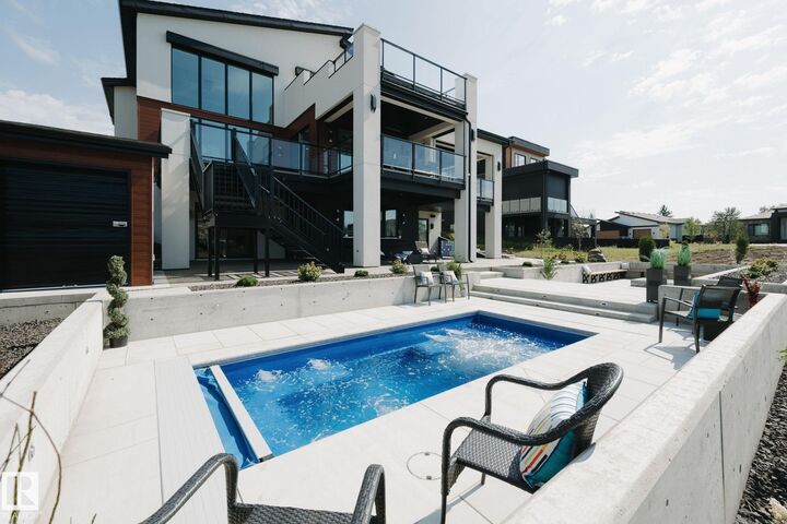 Property Photo:  52327 Rge Road 233 190  AB T8B 1C6 