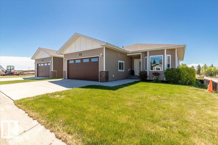 Property Photo: 6519 46 Street 22 AB T9A 1Y5