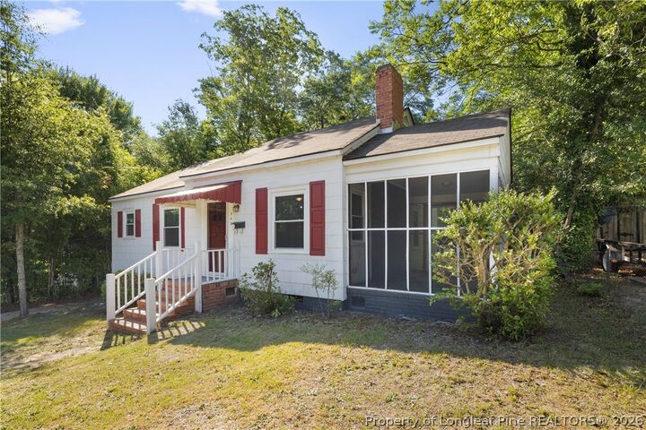 Property Photo: 948 McKimmon Road NC 28303