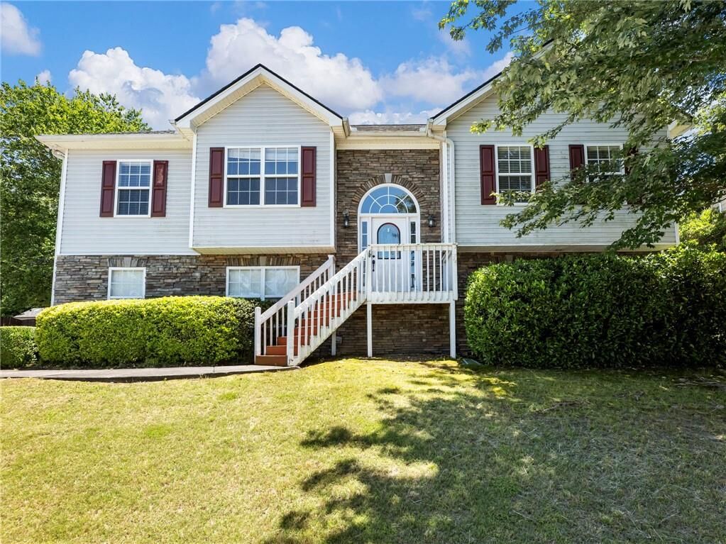Property Photo: 3865 Morgan Box Court GA 30519