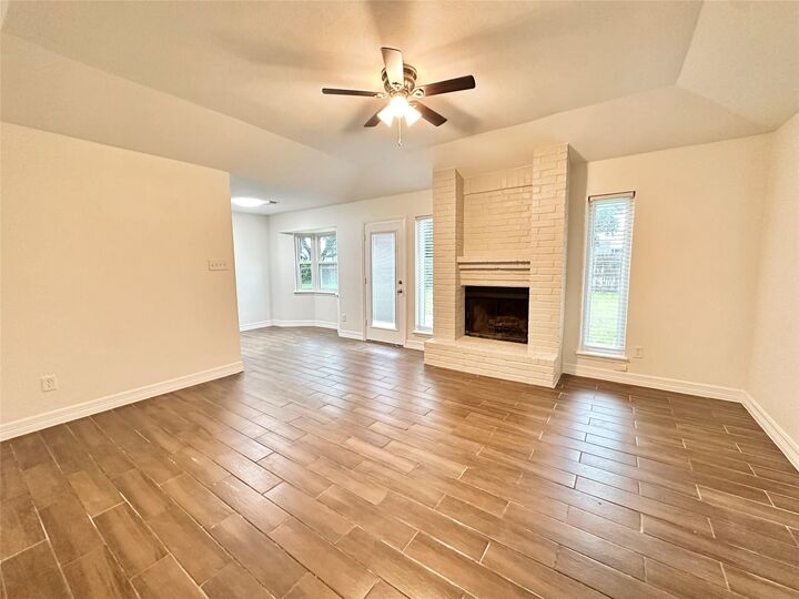 Property Photo: 504 Raymond Street TX 77568