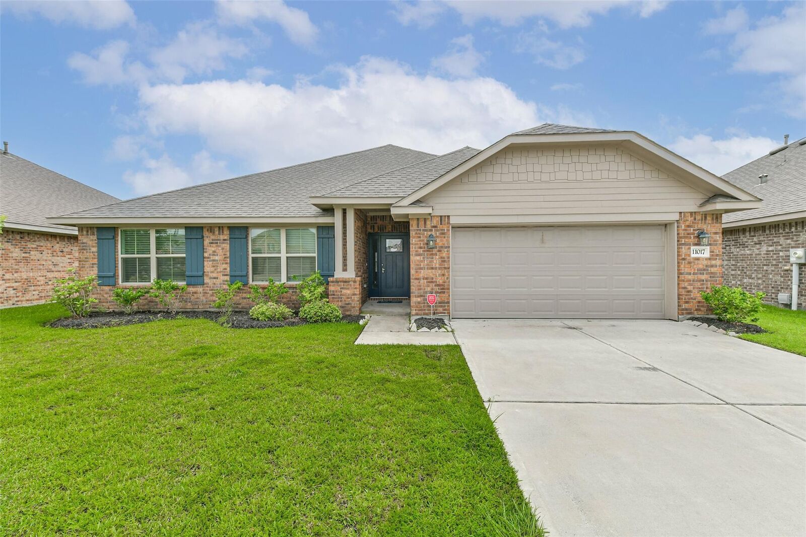 Property Photo: 11017 Webber Lane TX 77591