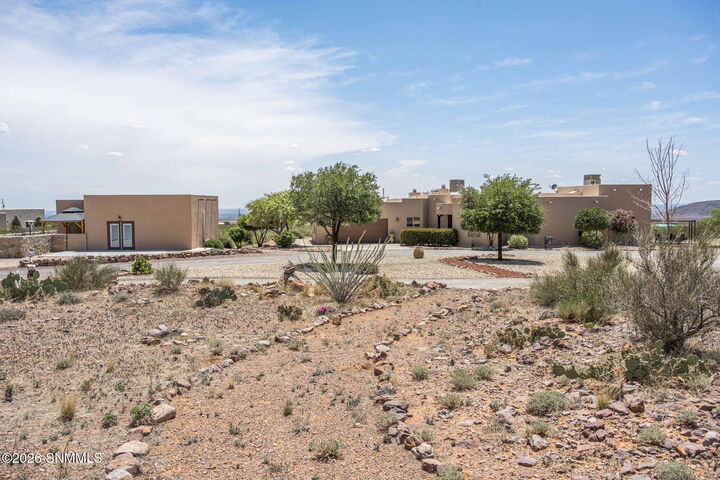Property Photo:  5006 Apex Mine Road  NM 88011 