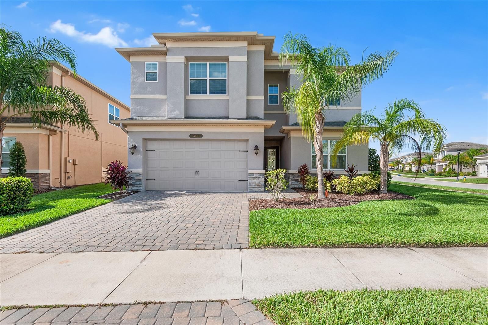 Property Photo:  3101 Hollow Hickory Place  FL 33543 
