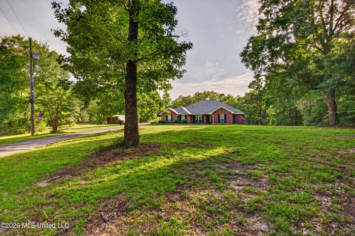 Property Photo:  20201 N Hills Lane  MS 39565 