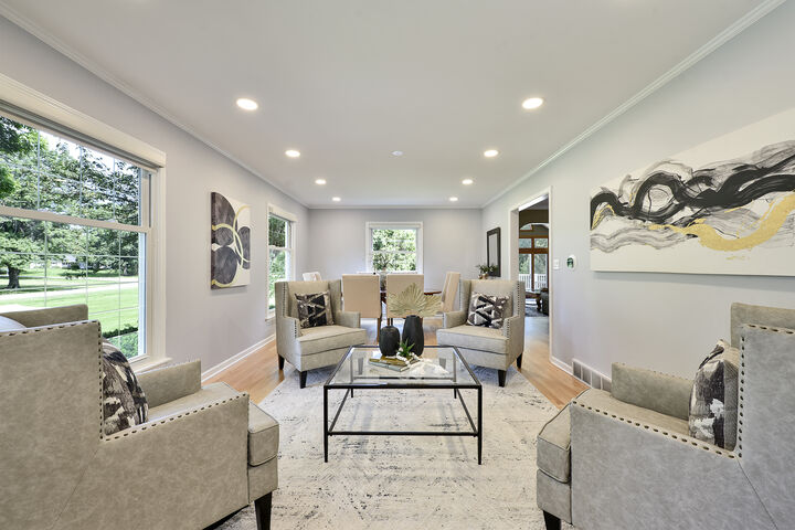 Property Photo: 381 Grayfriars Lane IL 60067