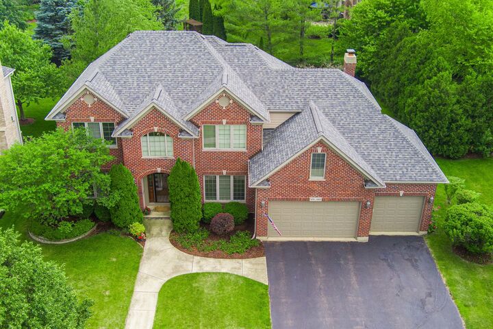 Property Photo: 4N448 Samuel Langhorne Clemens Course IL 60175
