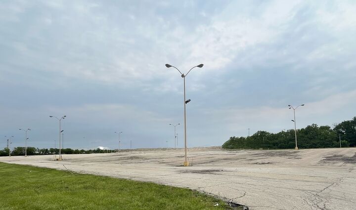 Property Photo:  1500 W Lincoln Highway  IL 60451 