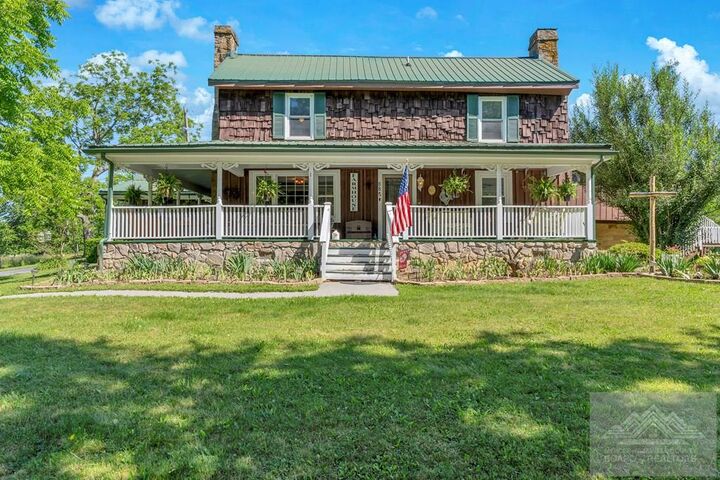 Property Photo:  885 Broadway Road  WV 25979 