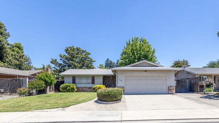 Property Photo:  1320 Wylmawood Lane  CA 95355 