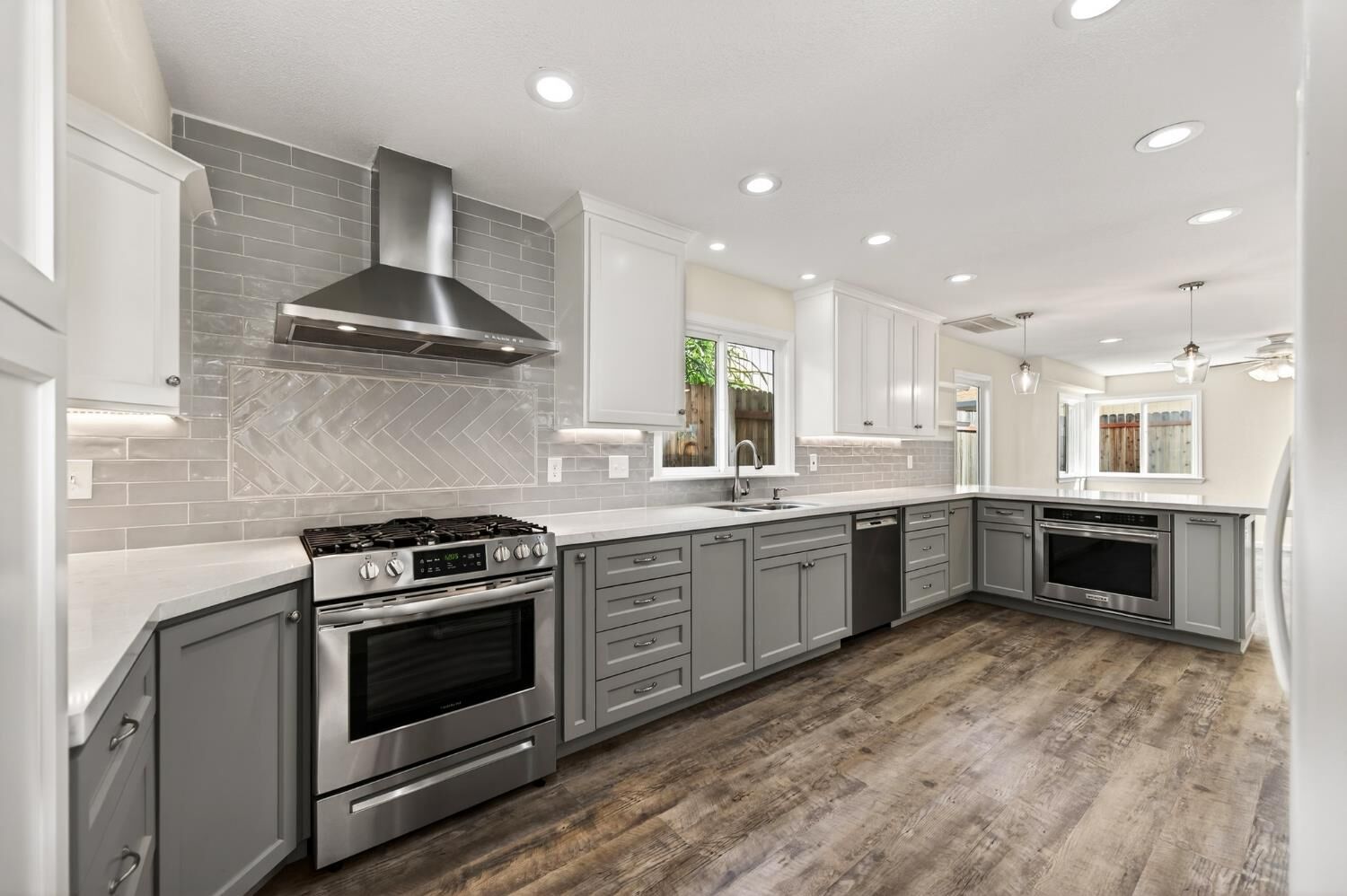 Property Photo: 8314 Bramble Bush Circle CA 95843