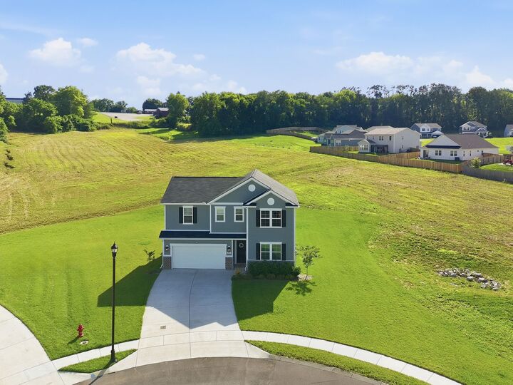 Property Photo: 2002 Moulder Pl TN 38401
