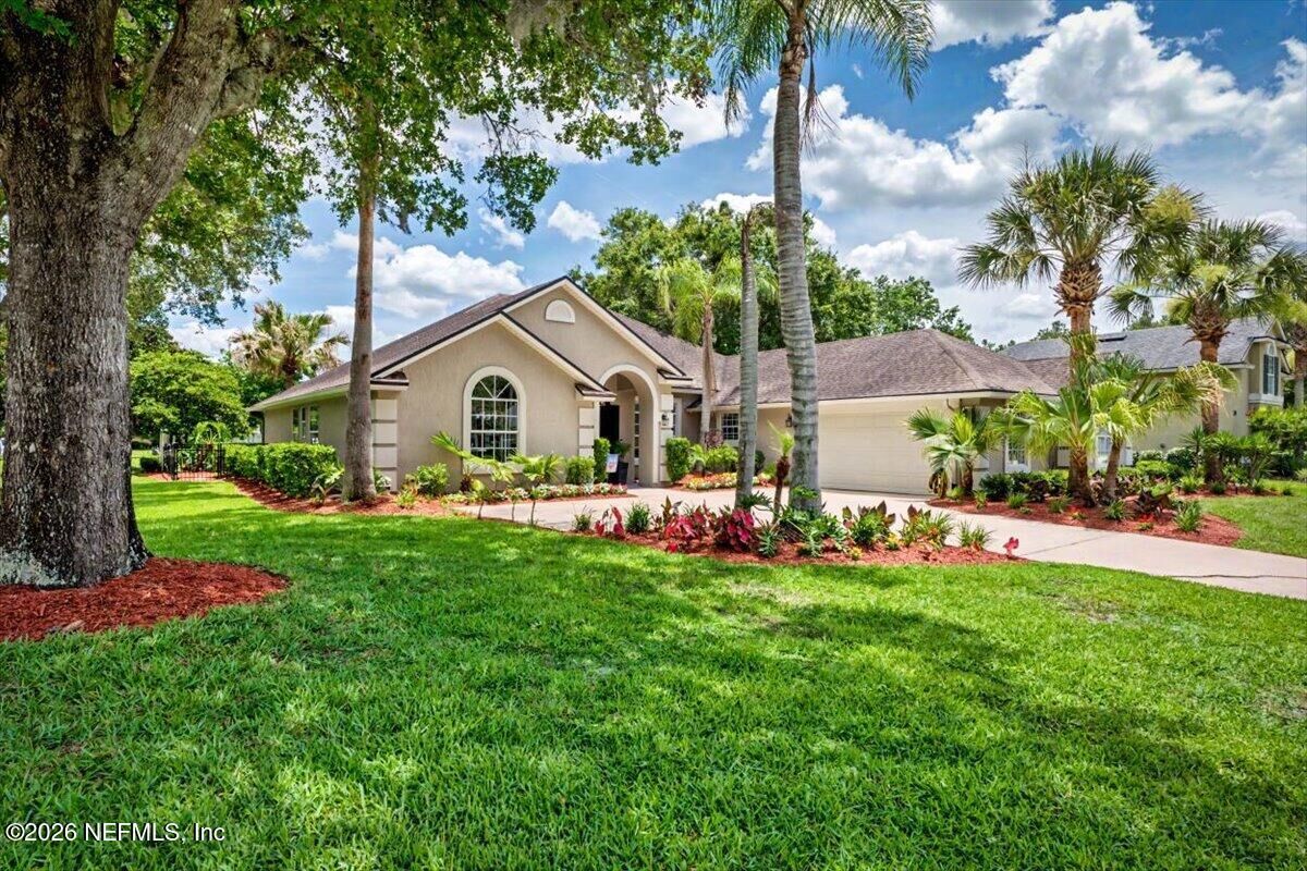 Property Photo:  700 Bearberry Court  FL 32259 