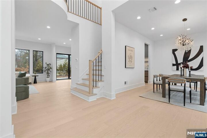 Property Photo:  21 Manor Court  NJ 07452 