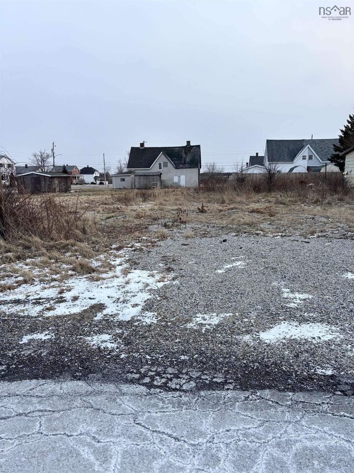 92 Dorchester Street — photo 1