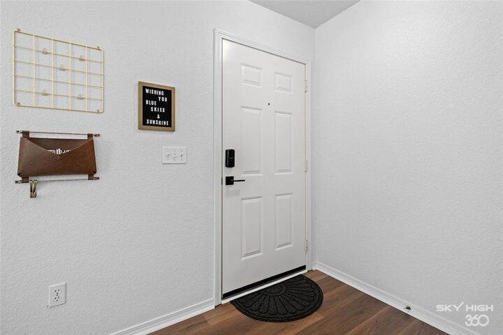 Property Photo:  5A & 5B Jonquilla Way  AR 72712 