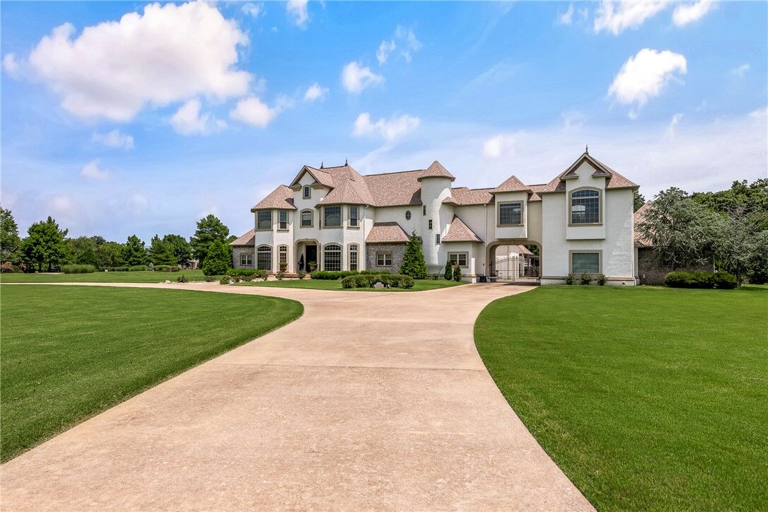 Property Photo: 11220 Talamore Boulevard AR 72712