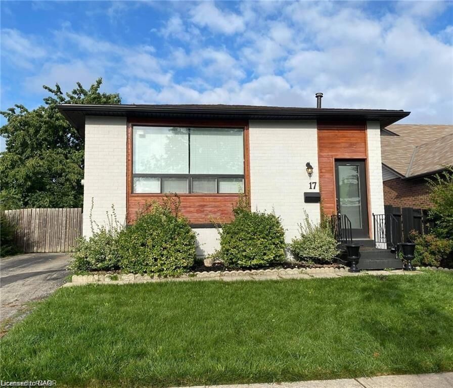 Property Photo:  17 Mellenby Street Lower  ON L8J 1E6 