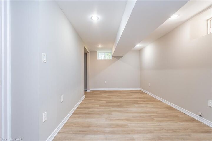Property Photo: 25 Spadina Avenue Bsmt ON L8M 2W8