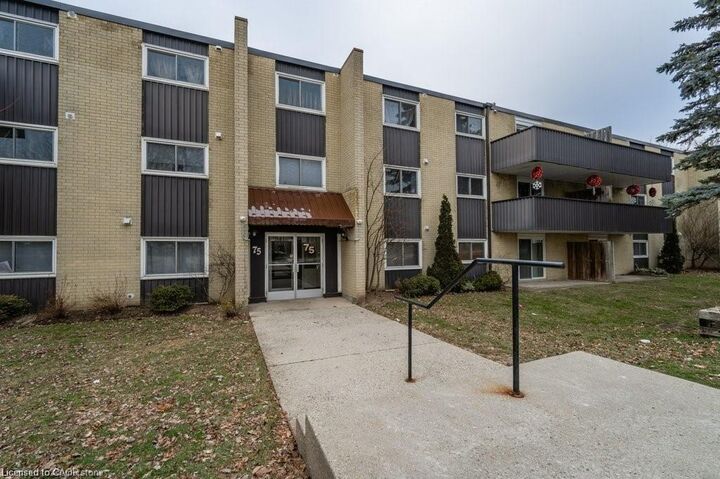 Property Photo:  75 Hazelglen Drive 308  ON N2M 2E2 